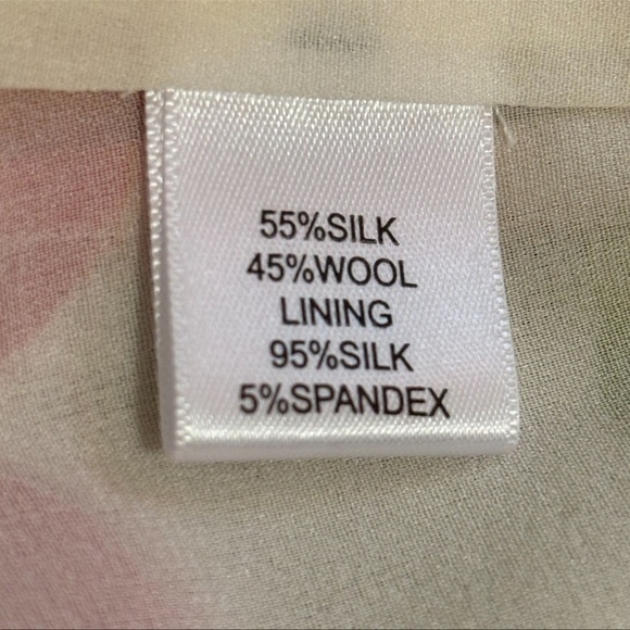 ST. JOHN SILK BLOUSE SIZE 8 IN BEAUTIFUL MULTIPLE COLORS - Picture 5 of 6